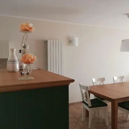 Appartamento Casa In Affitto Onore